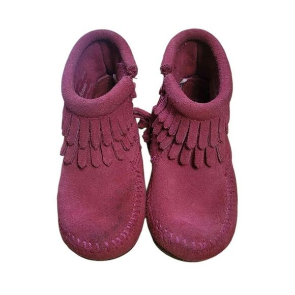 Minnetonka Double Fringe Side Zip Pink Moccasins Child SZ 6 - Picture 1 of 9